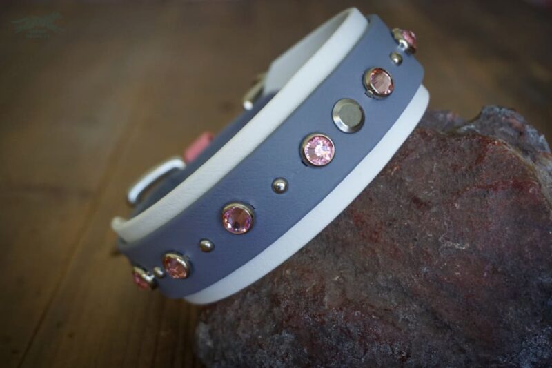 TOFINO 1.5" Crystal Studded Buckle Collar - Image 6